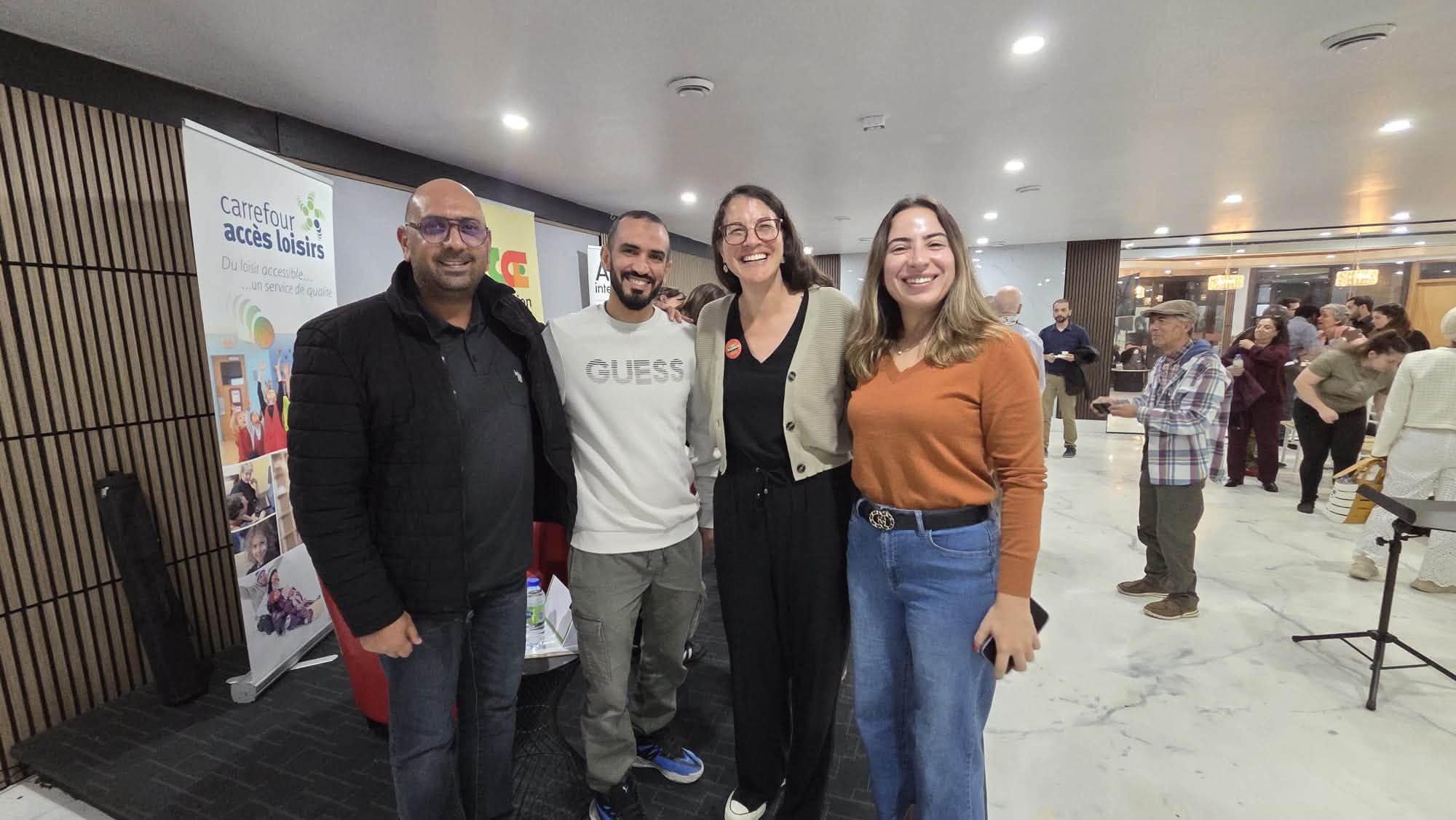 Aujourd’hui, les membres de l’Association culturelle tunisienne de l’Estrie ont eu le plaisir de participer à la soirée électorale organisée par la Fédération des communautés culturelles de l’Estrie.